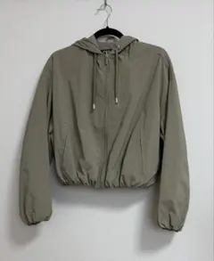 ZARA フード付きカーキ クロップド ジャケット