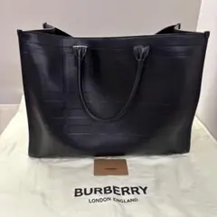 バーバリー BURBERRY エンボスドレザー トートバッグ ブラック
