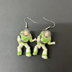 トイストーリー　バズ・ライトイヤー　ピアス