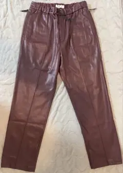 TOGA VIRILIS フェイクレザーパンツ ダークレッド　未使用のサムネイル