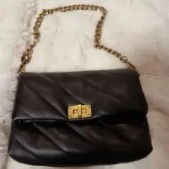 黒 キルティングショルダーバッグ ブラック