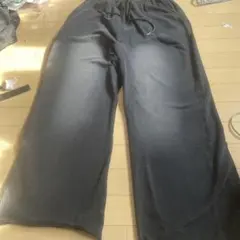 バギースウェットパンツ