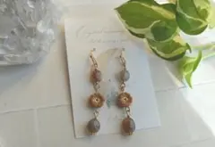 チェコビーズとボツワナアゲートのピアス