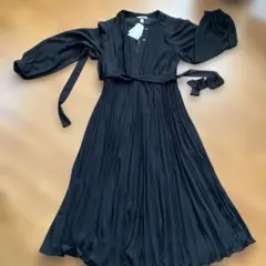H &Ｍ　プリーツワンピース