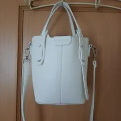 ホワイト スクエア型 2way ショルダーバッグ