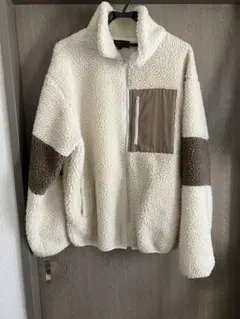 クリーム色。 素人寸法です。 着丈62 肩幅53 袖丈61