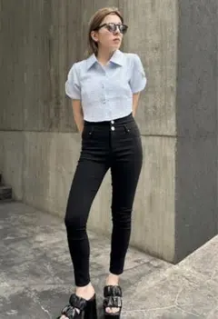 Item thumbnail for item 61aaea44-0fd6-415d-80b8-ea57014d2525