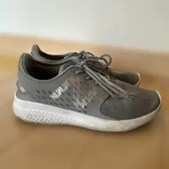 ニューバランス　グレー　19cm