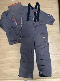descente スキーウェア スノボーウェア　オレンジ　ブラウン　ブラック