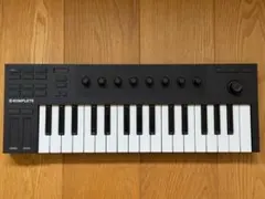 Native Instruments Komplete Kontrol M32のサムネイル