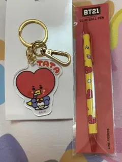 BT21 アクリルキーホルダー❤️(TATA)