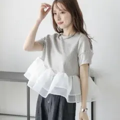 【美品】ラジエム シアーフリル ティアード ペプラム ドッキングトップスのサムネイル