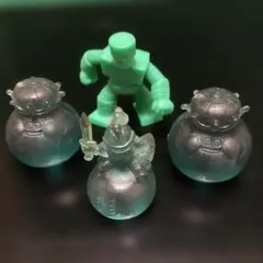 ドラクエ　消しゴム　モンスター4体セット