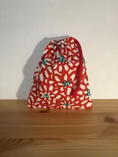 赤と白の花柄 巾着袋　コップ袋