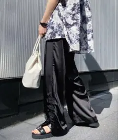 PAGEBOY チャイナスリットサテンパンツのサムネイル