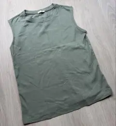 GU ストライプ ノースリーブTシャツ　Sサイズ