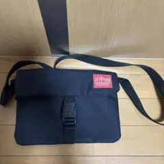 Manhattan Portage ショルダーバッグ 黒のサムネイル