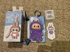 正規品　ラブブ　PIN FOR LOVE イニシャル　キーホルダー T