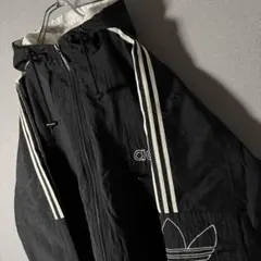 激レア★アディダス ナイロンジャケット 中綿 海外製 L程度 ブラック 刺繍