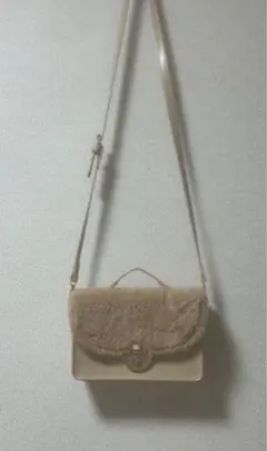 Earth Music ＆ ecology ベージュ ファーショルダーバッグ