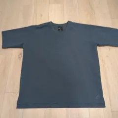 adidas 青 Tシャツ