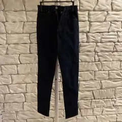 【美品】UNIQLO ダークブルー スキニーデニム　　134