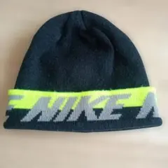 Nike ニット帽 黒・ネオンイエロー