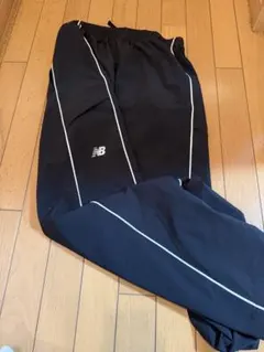 New Balance ブラック ジャージパンツ