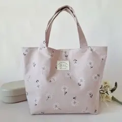 くすみピンクのレースフラワー　ミニトートバッグ　ランチバッグ　ハンドメイド