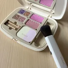 《廃盤》MAX FACTOR NATIQUE メークアップコレクション パレットのサムネイル