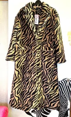 ふわふわ ボアロングコート アニマルプリント エコファー　未使用