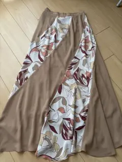 lily brown リリーブラウン ロングフレアスカート ベージュ