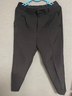GU ストレッチテーパードパンツ　ブラック　XL