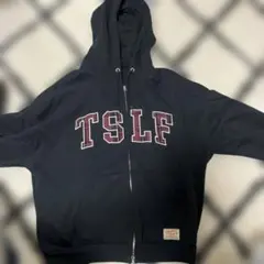 ザッツライフTSLF ロゴ入り 黒パーカー