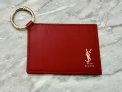 YSL　サンローラン代表的なレッド❤️ 夏のシンプルコーデに最高のスパイスを❤️