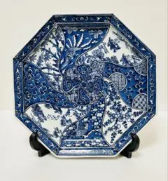 平戸三川内焼 平戸松山窯 祥瑞手 染付捻り吉祥文様 八角大皿31cm