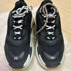 BALENCIAGA Triple S スニーカー サイズ39のサムネイル
