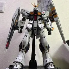 HGUC ユニコーンガンダム 白バンシィゴールドフレーム 塗装 完成品