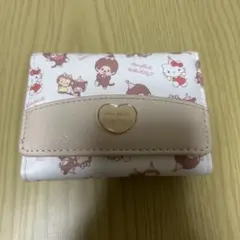 未使用　モンチッチ＆キティ　三つ折り財布　ミニ財布　がま口　ベージュ　サンリオのサムネイル