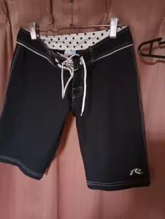 Rustyラスティ Surf ハーフパンツ水着 ブラック