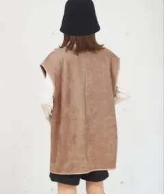 値下げしました！春服　ベージュ スエード風 ジレベストベストのサムネイル