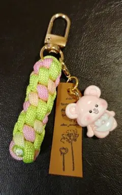 ⑯ クマ 熊 ちゃん クマ アニマル　チャーム　パラコード　キーホルダー