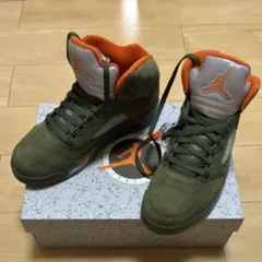 Air Jordan 5 オリーブのサムネイル