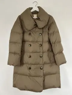 ★再値下げ　美品　ビームスハート　ダウンコート　ベージュ　Lサイズのサムネイル