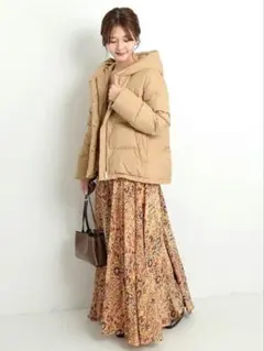 スローブイエナ　ショートダウンコート　ベージュのサムネイル