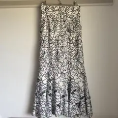 SNIDELカッティングレースマーメイドスカート