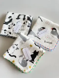 【新品】タオルハンカチ★3枚　パンダ・ねこ・ことり　百貨店　無撚糸ガーゼ