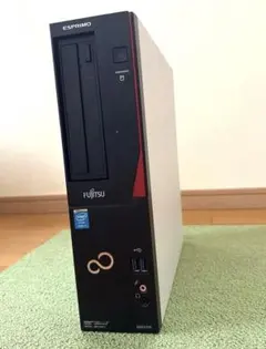 富士通　ESPRIMO D583/HXのサムネイル