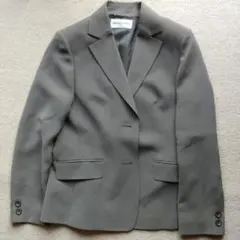 テーラードジャケット