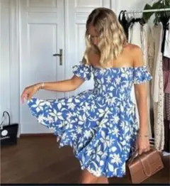 Zara フローラルプリントオフショルダーワンピース
